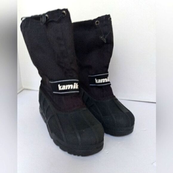 Kamik Black Winter Snow Boots Waterproof Insulated Outdoor Cold Weather Footwear